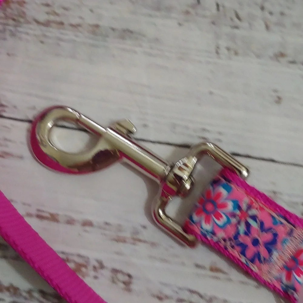 TOP PAW NWOT LEASH‎ HAAIIAN PRINT